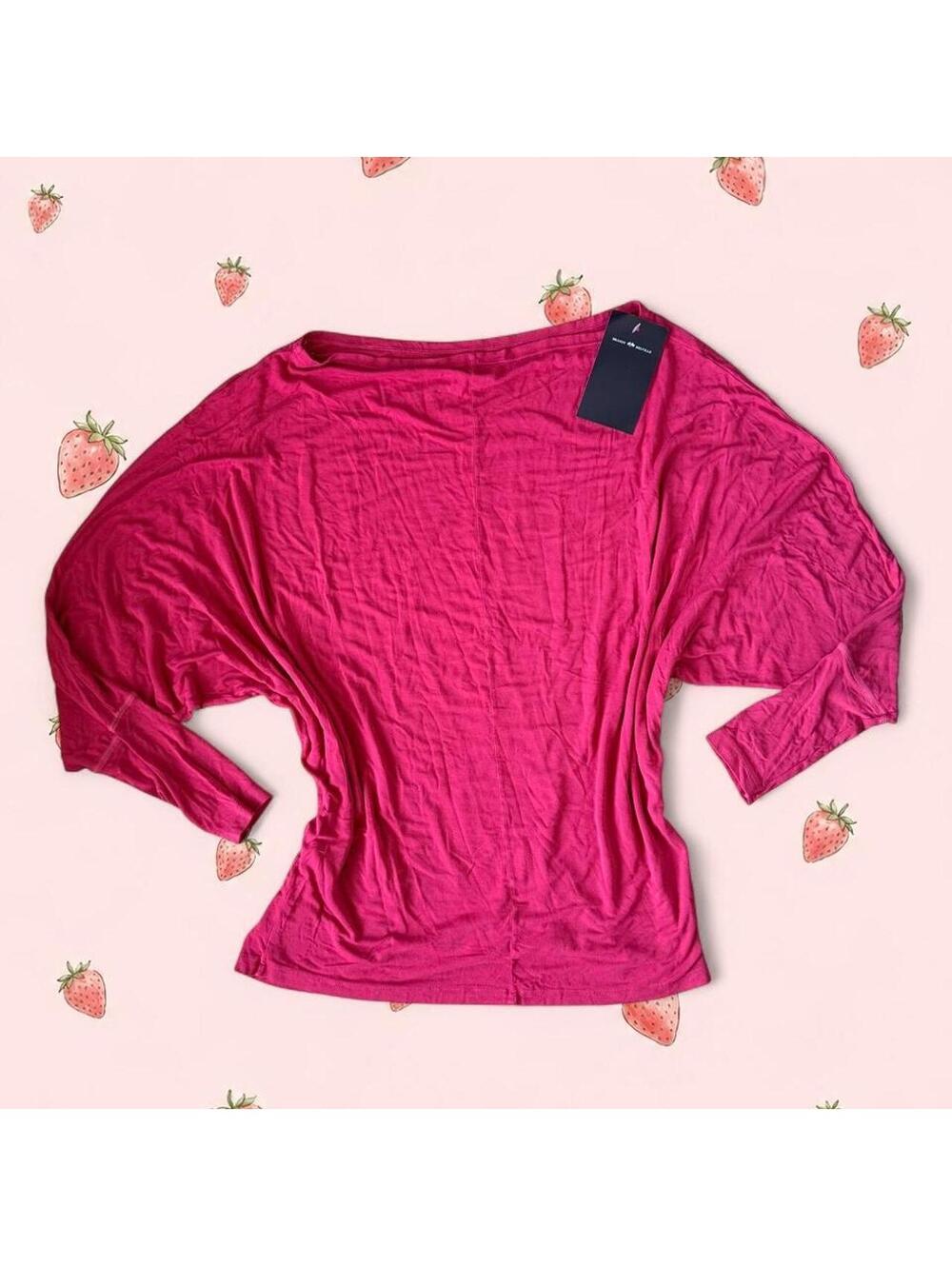 Brandy Melville red aina top